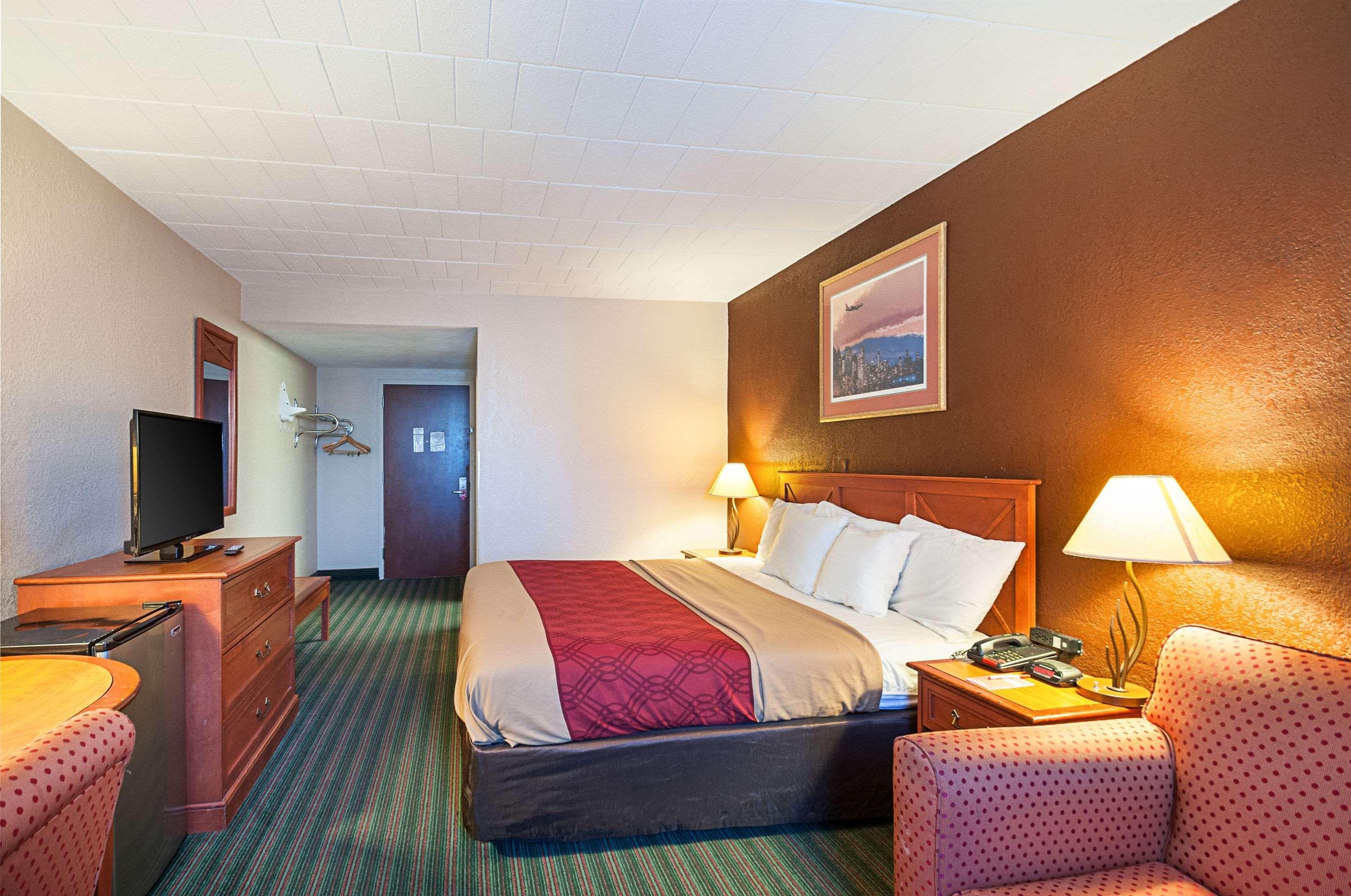 Quality Inn Near Pimlico Racetrack Baltimore Exterior photo