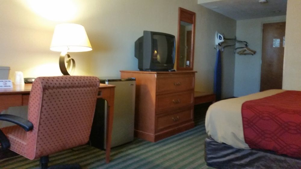 Quality Inn Near Pimlico Racetrack Baltimore Exterior photo